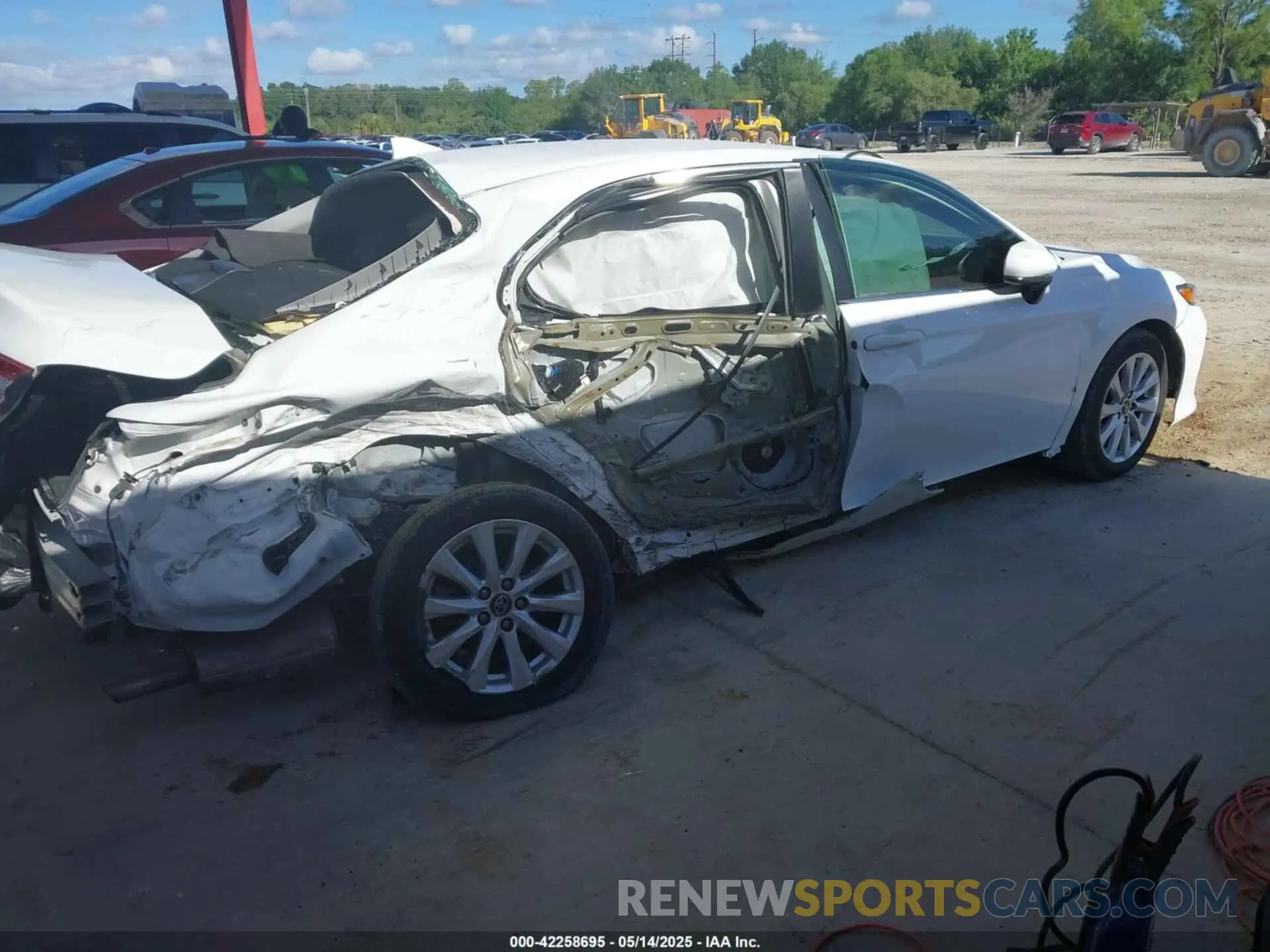 13 Photograph of a damaged car 4T1B11HK6KU821600 TOYOTA CAMRY 2019