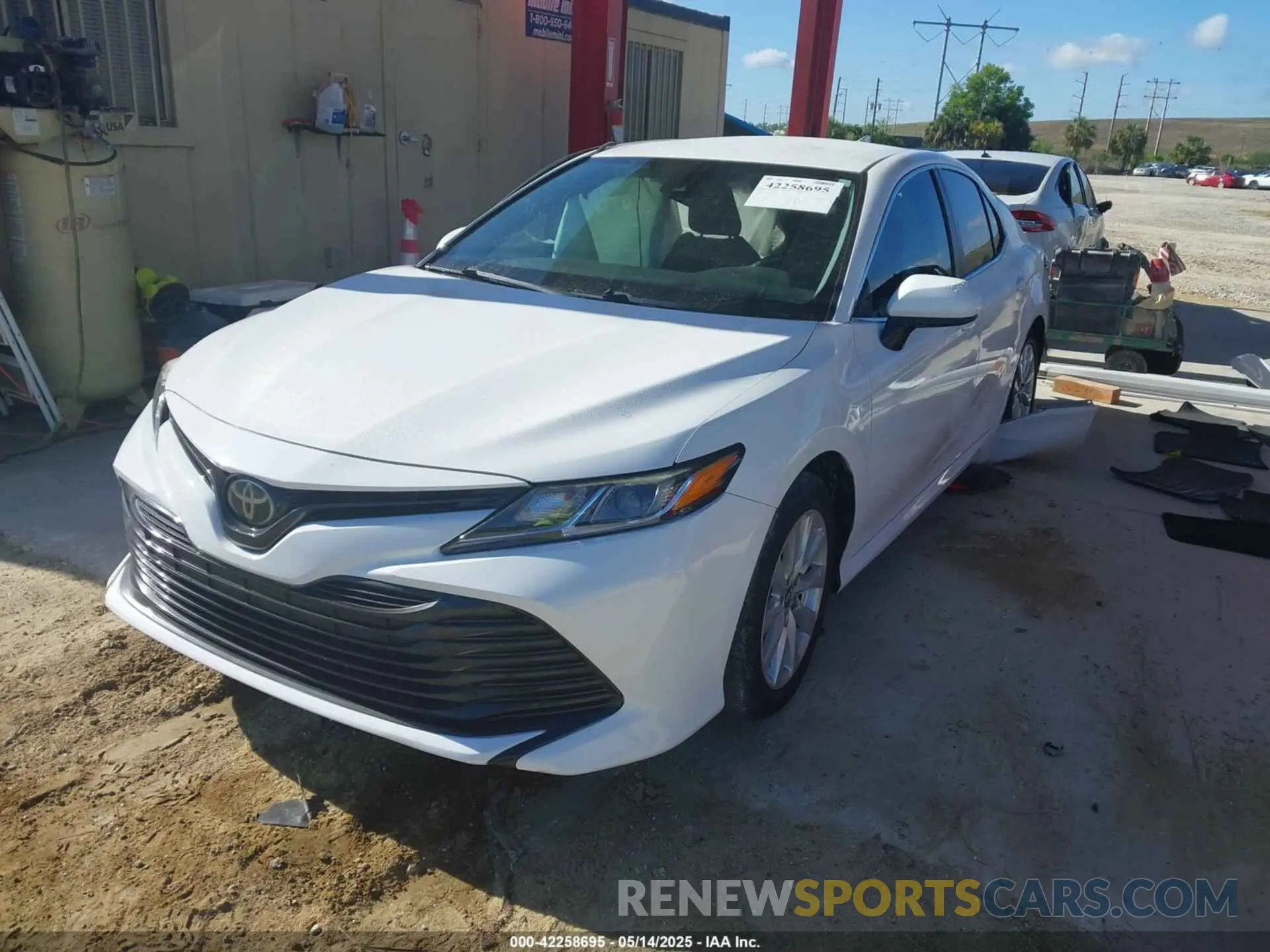 2 Photograph of a damaged car 4T1B11HK6KU821600 TOYOTA CAMRY 2019