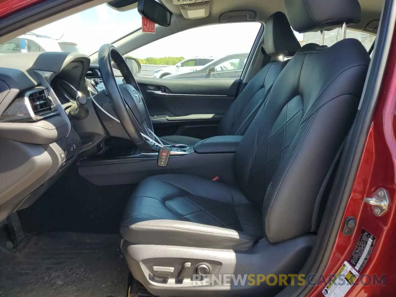 7 Photograph of a damaged car 4T1B11HK6KU822634 TOYOTA CAMRY 2019