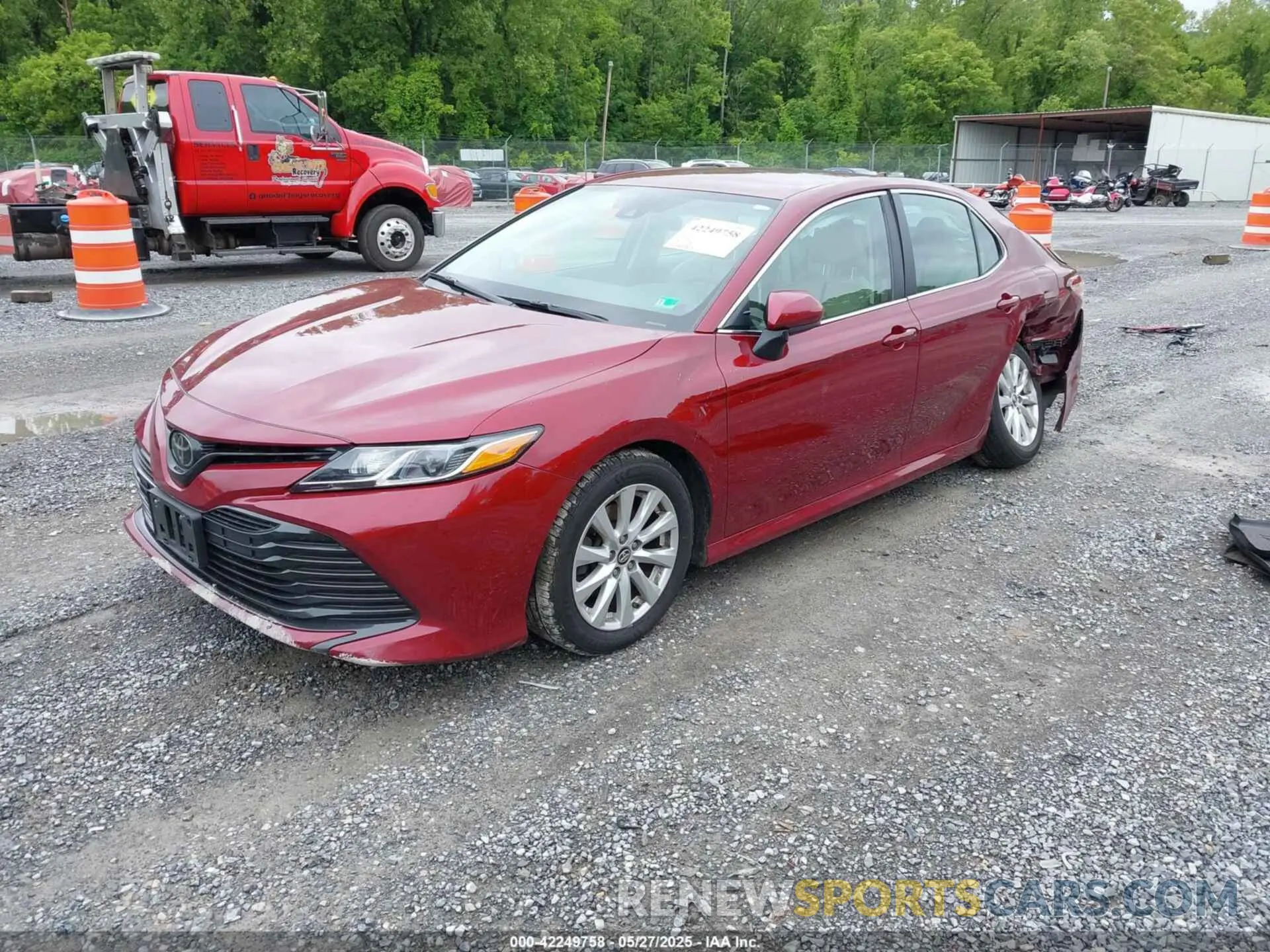 2 Photograph of a damaged car 4T1B11HK6KU825971 TOYOTA CAMRY 2019