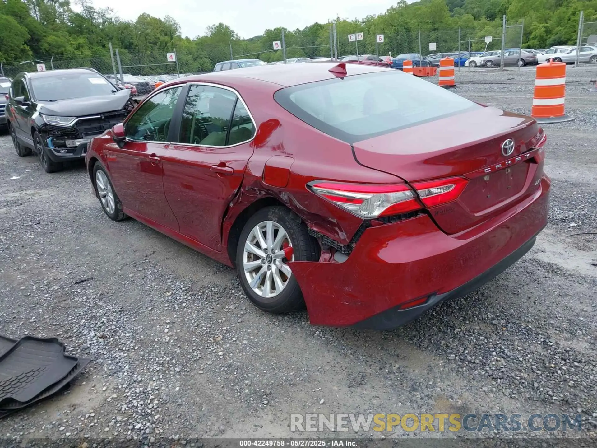 3 Photograph of a damaged car 4T1B11HK6KU825971 TOYOTA CAMRY 2019