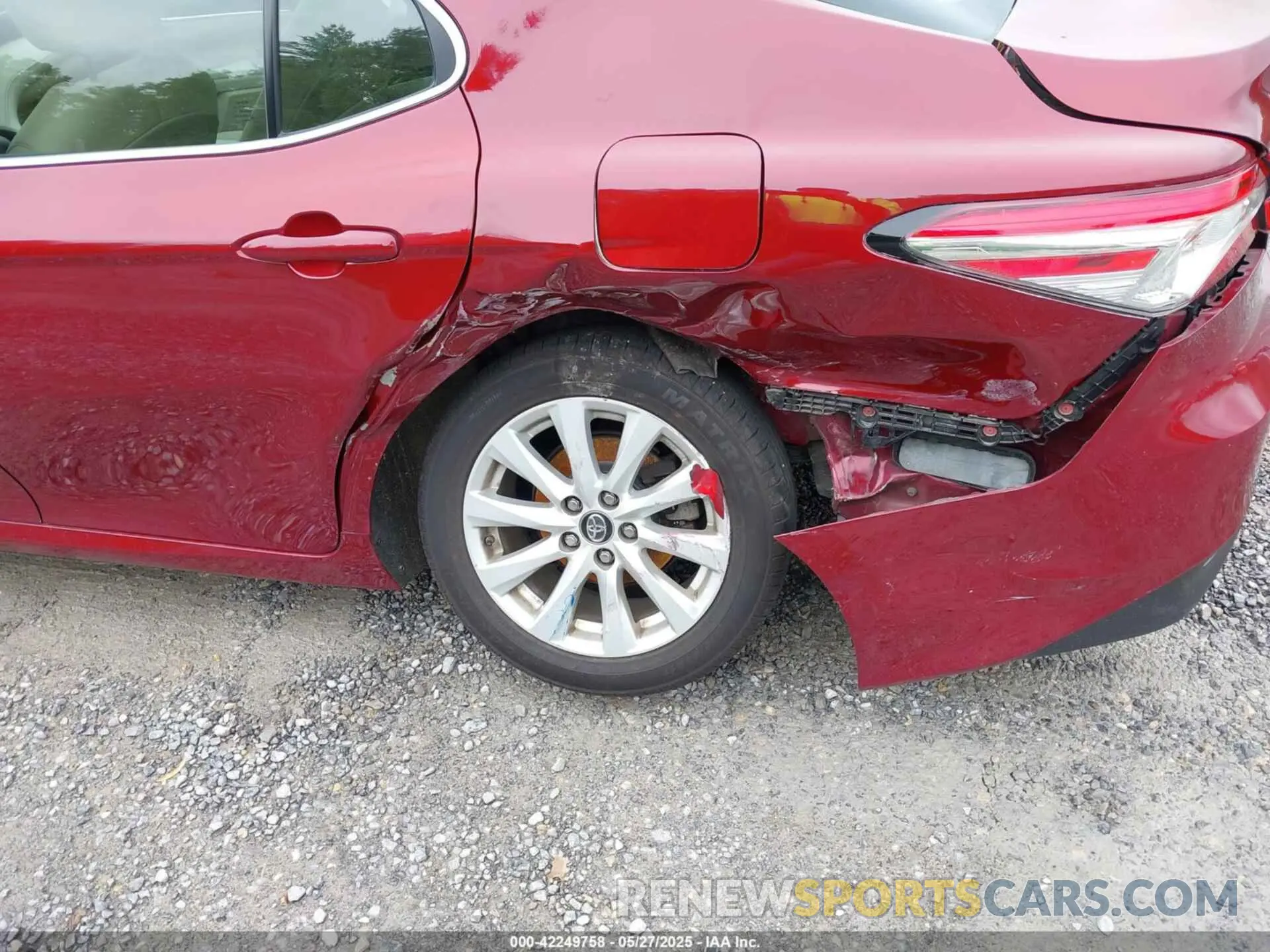 6 Photograph of a damaged car 4T1B11HK6KU825971 TOYOTA CAMRY 2019