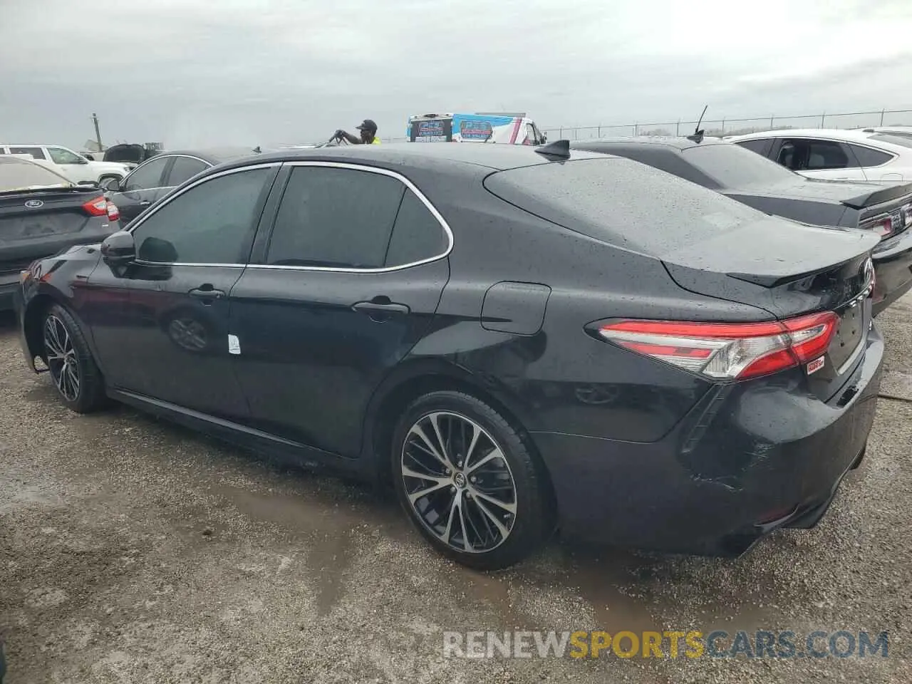 2 Photograph of a damaged car 4T1B11HK6KU826098 TOYOTA CAMRY 2019