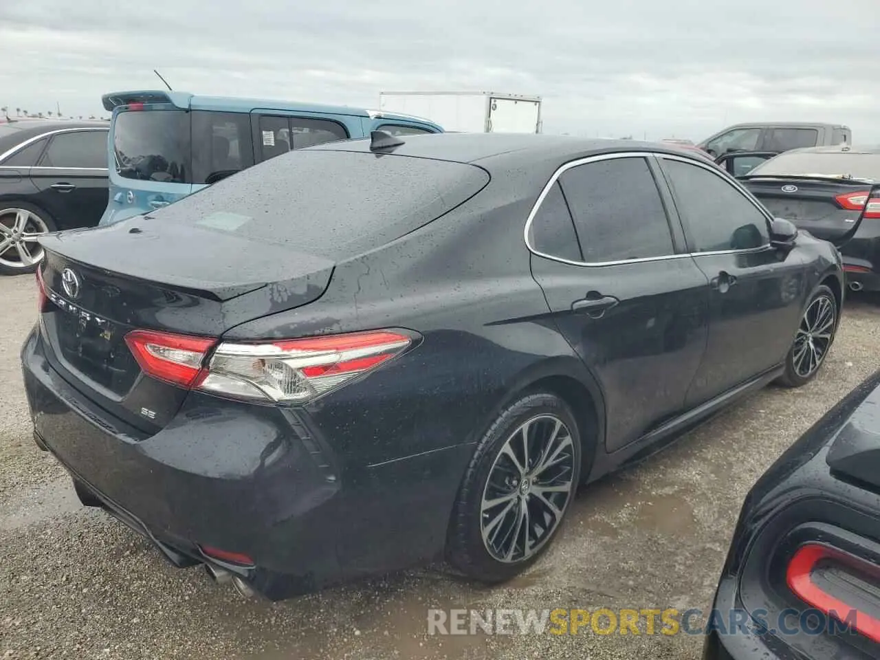 3 Photograph of a damaged car 4T1B11HK6KU826098 TOYOTA CAMRY 2019