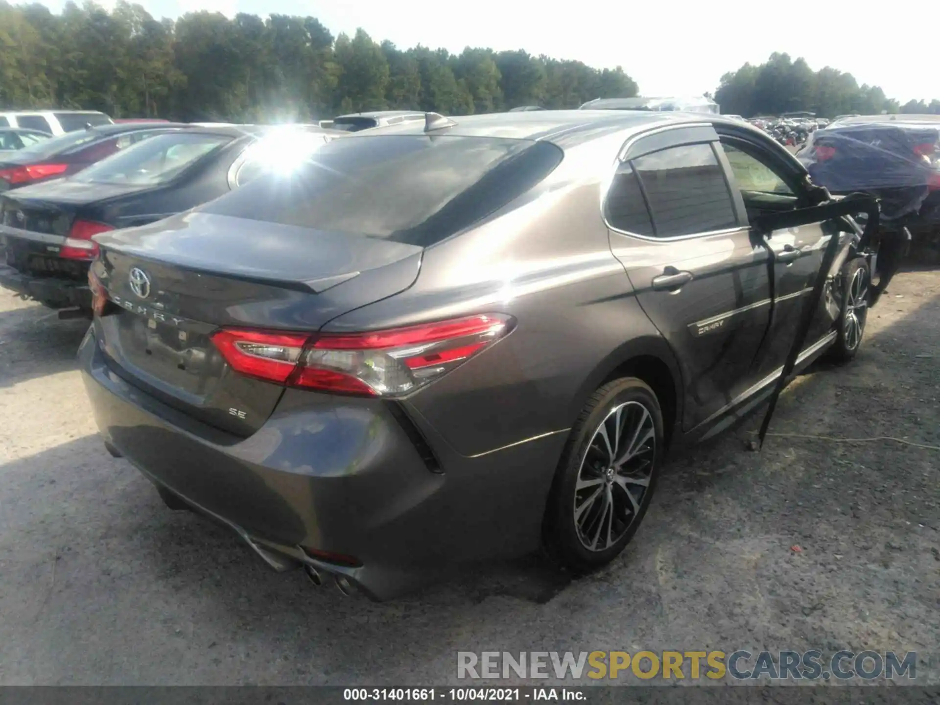 4 Photograph of a damaged car 4T1B11HK6KU828739 TOYOTA CAMRY 2019