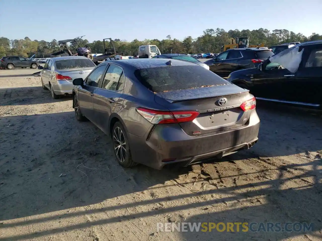 3 Photograph of a damaged car 4T1B11HK6KU837120 TOYOTA CAMRY 2019