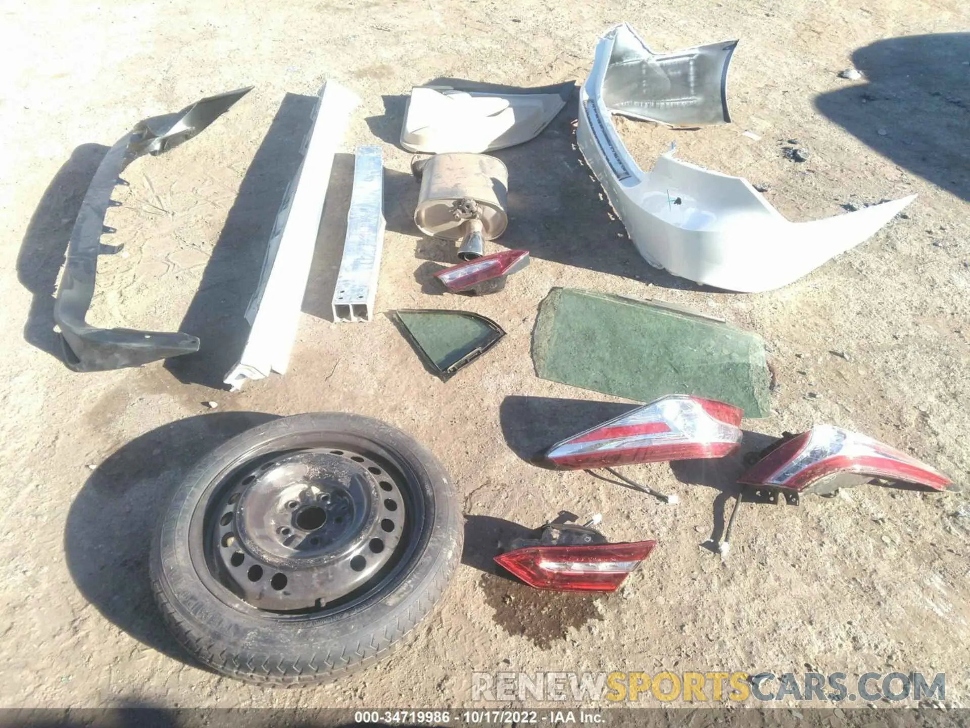 12 Photograph of a damaged car 4T1B11HK6KU839367 TOYOTA CAMRY 2019