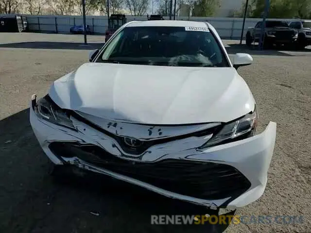 13 Photograph of a damaged car 4T1B11HK6KU844343 TOYOTA CAMRY 2019