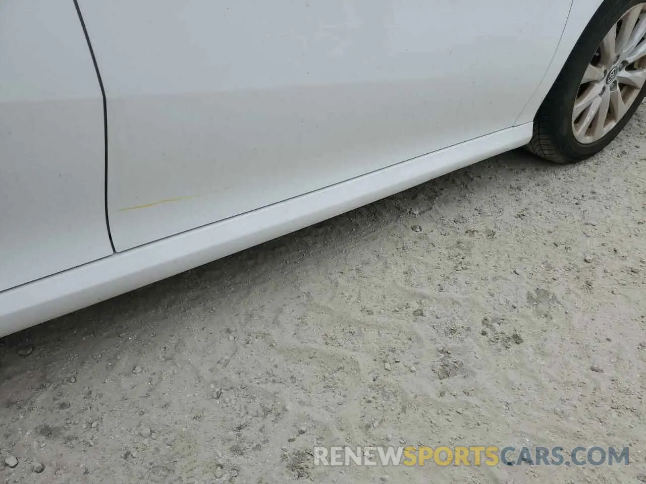 12 Photograph of a damaged car 4T1B11HK6KU844519 TOYOTA CAMRY 2019