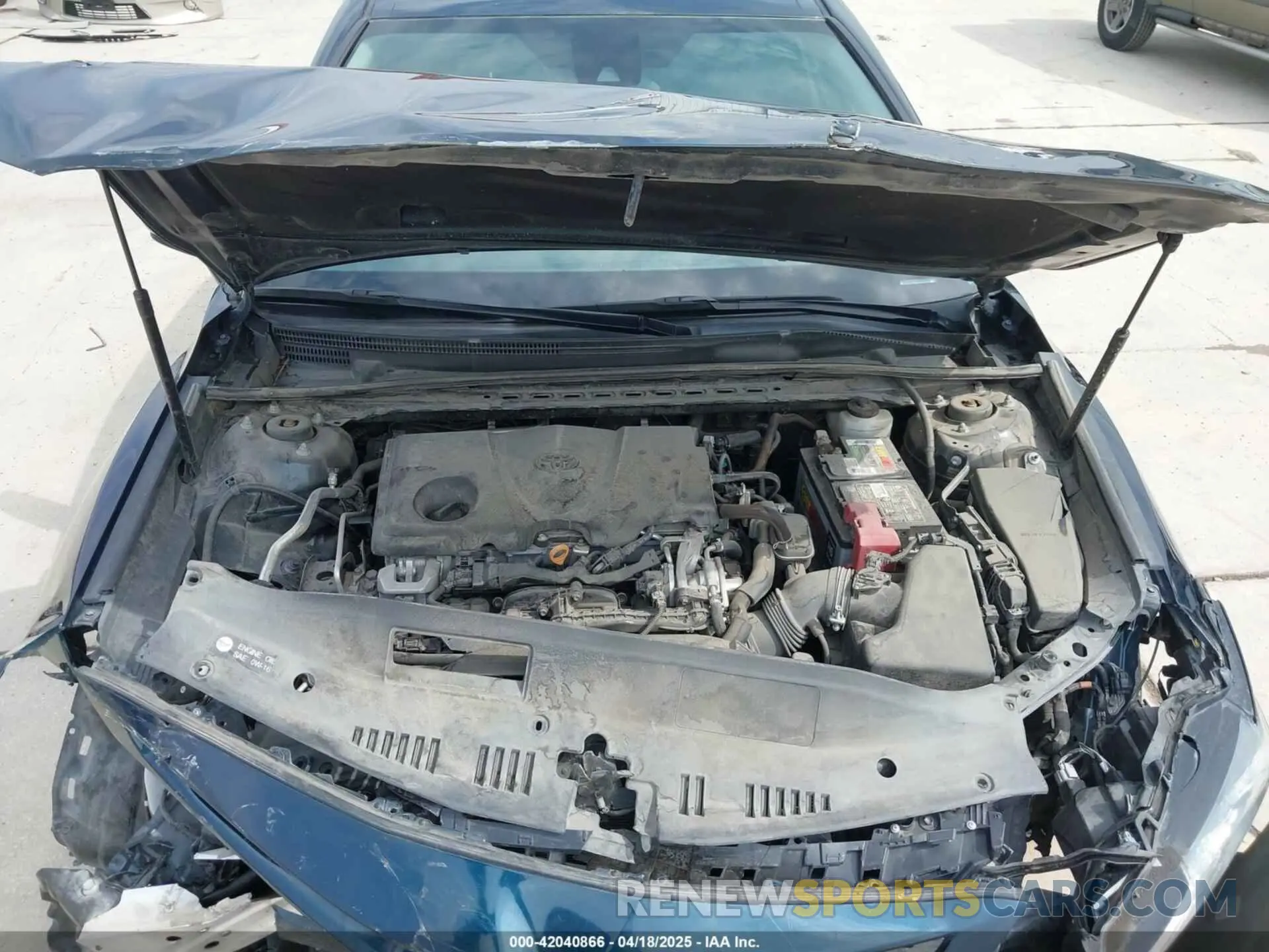10 Photograph of a damaged car 4T1B11HK6KU847260 TOYOTA CAMRY 2019