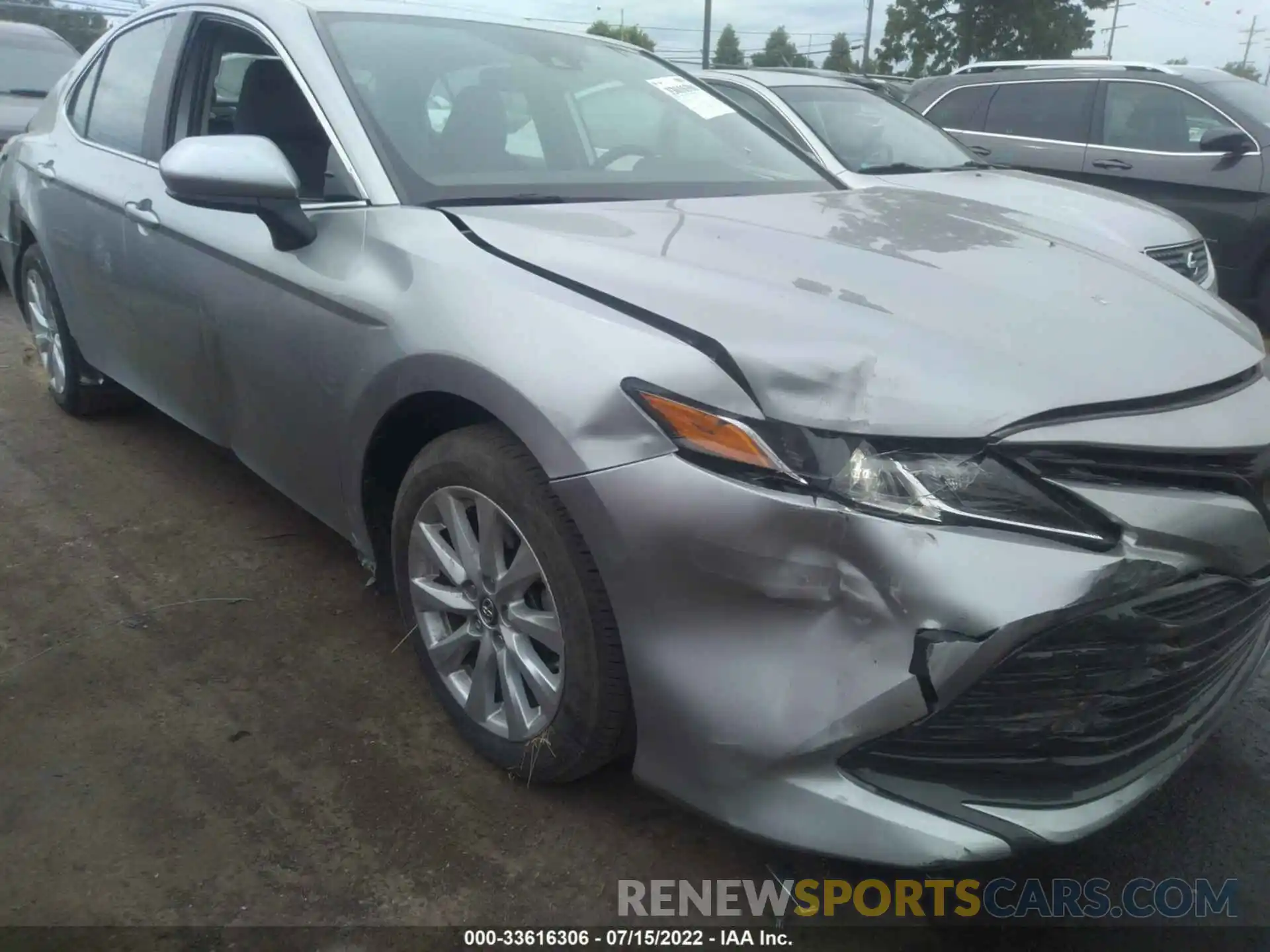 6 Photograph of a damaged car 4T1B11HK6KU848599 TOYOTA CAMRY 2019