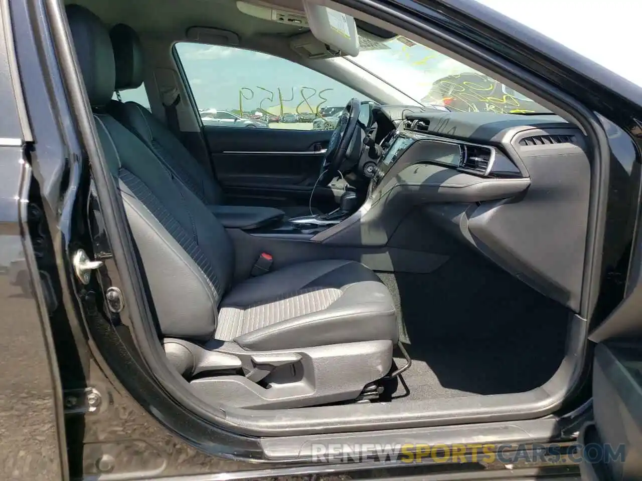 5 Photograph of a damaged car 4T1B11HK6KU850210 TOYOTA CAMRY 2019