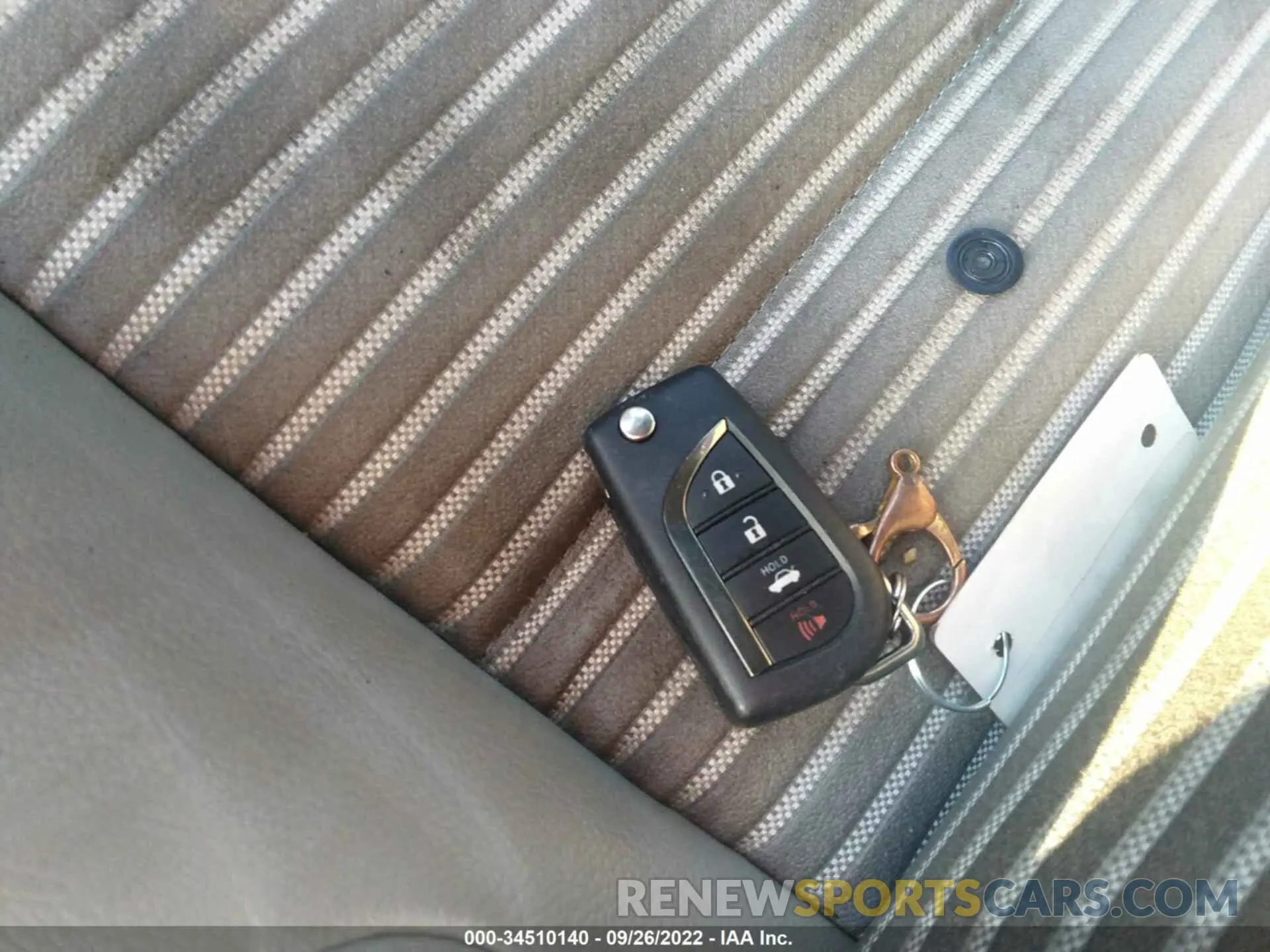 11 Photograph of a damaged car 4T1B11HK6KU854287 TOYOTA CAMRY 2019
