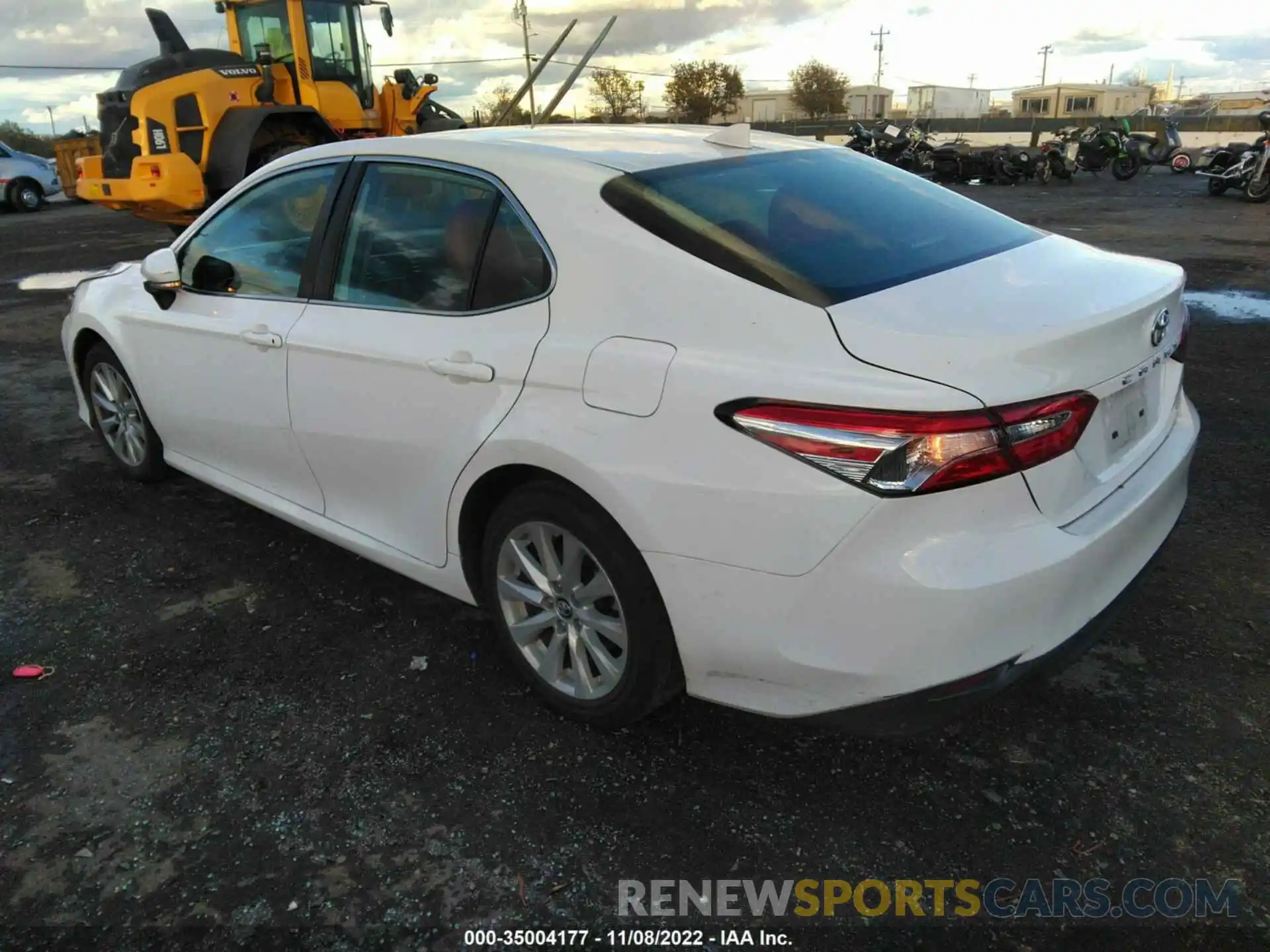 3 Photograph of a damaged car 4T1B11HK6KU855648 TOYOTA CAMRY 2019