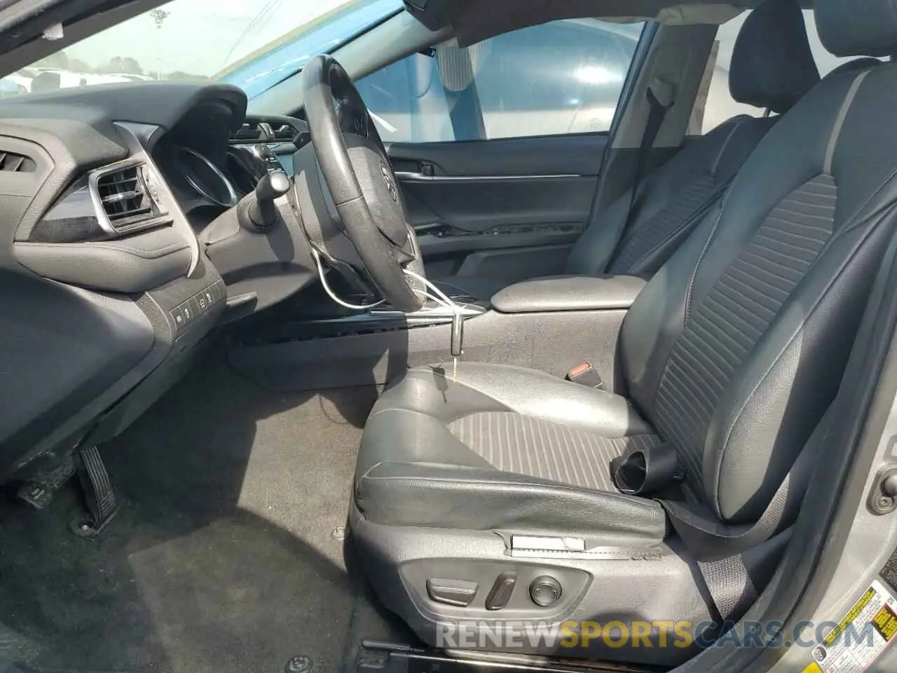 7 Photograph of a damaged car 4T1B11HK6KU856282 TOYOTA CAMRY 2019