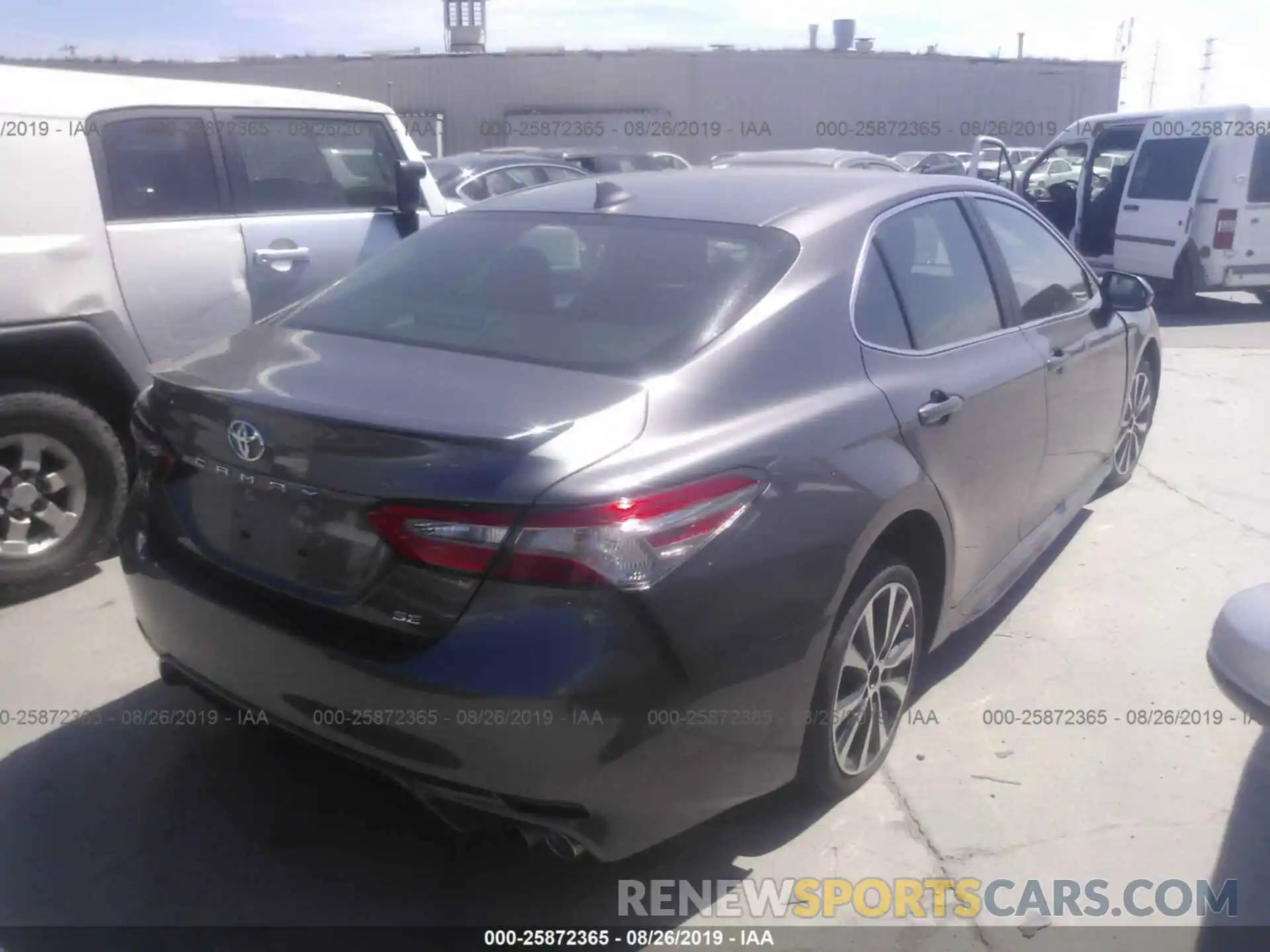 4 Photograph of a damaged car 4T1B11HK7KU161423 TOYOTA CAMRY 2019