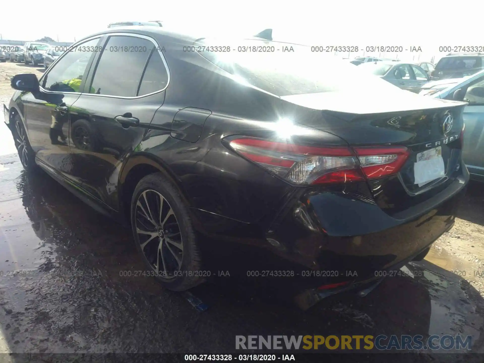 3 Photograph of a damaged car 4T1B11HK7KU163091 TOYOTA CAMRY 2019