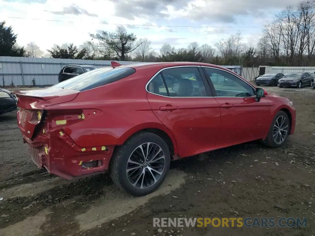 3 Photograph of a damaged car 4T1B11HK7KU167190 TOYOTA CAMRY 2019