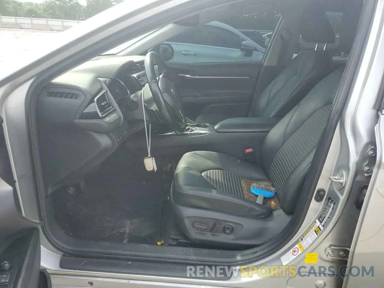 7 Photograph of a damaged car 4T1B11HK7KU168789 TOYOTA CAMRY 2019
