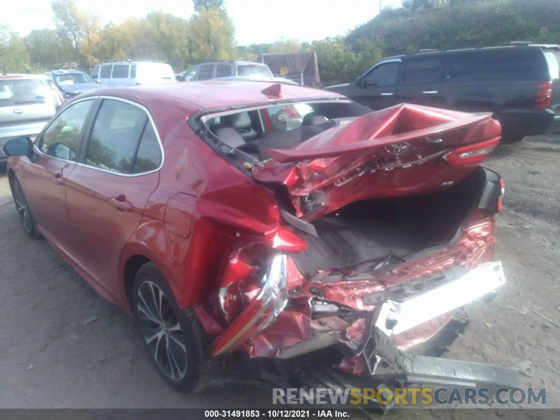 6 Photograph of a damaged car 4T1B11HK7KU171028 TOYOTA CAMRY 2019