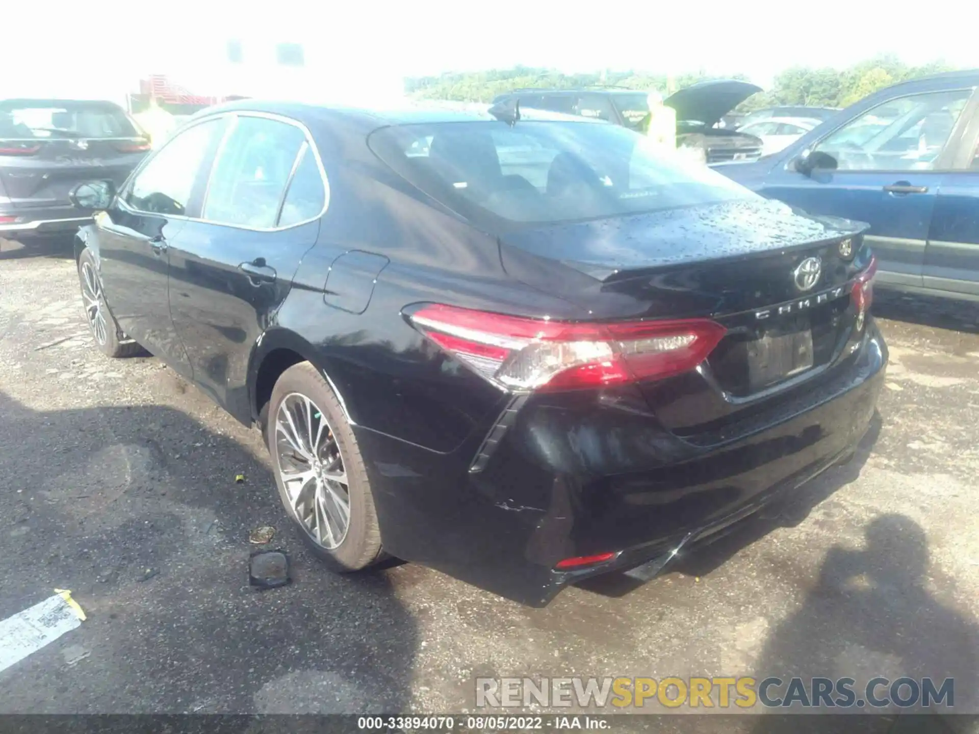 3 Photograph of a damaged car 4T1B11HK7KU173541 TOYOTA CAMRY 2019