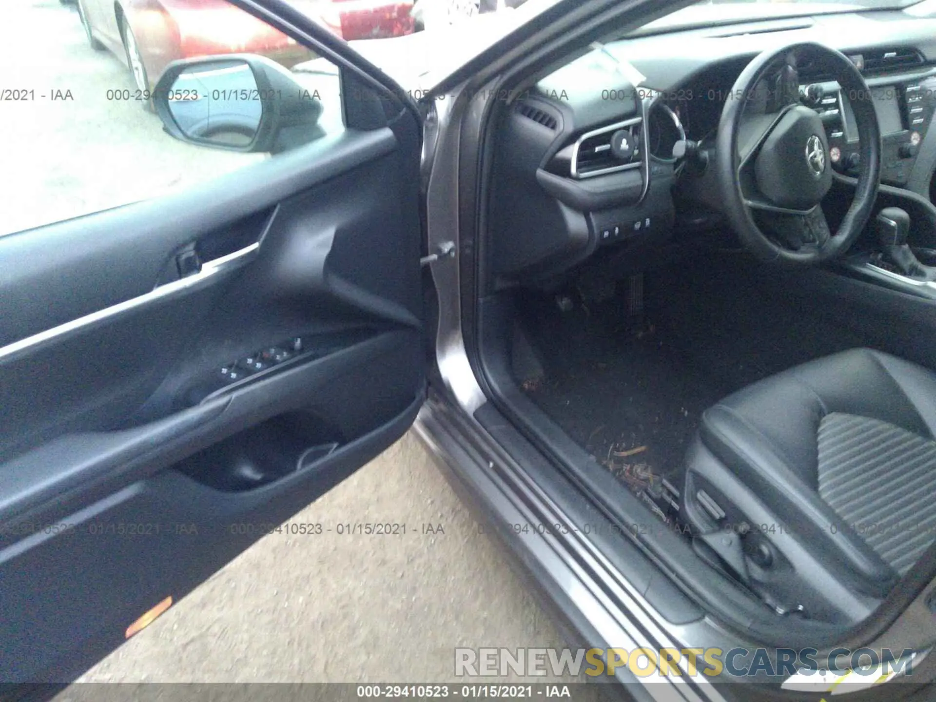 5 Photograph of a damaged car 4T1B11HK7KU174429 TOYOTA CAMRY 2019