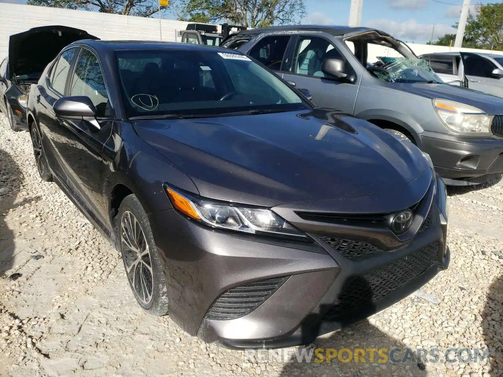 1 Photograph of a damaged car 4T1B11HK7KU180604 TOYOTA CAMRY 2019