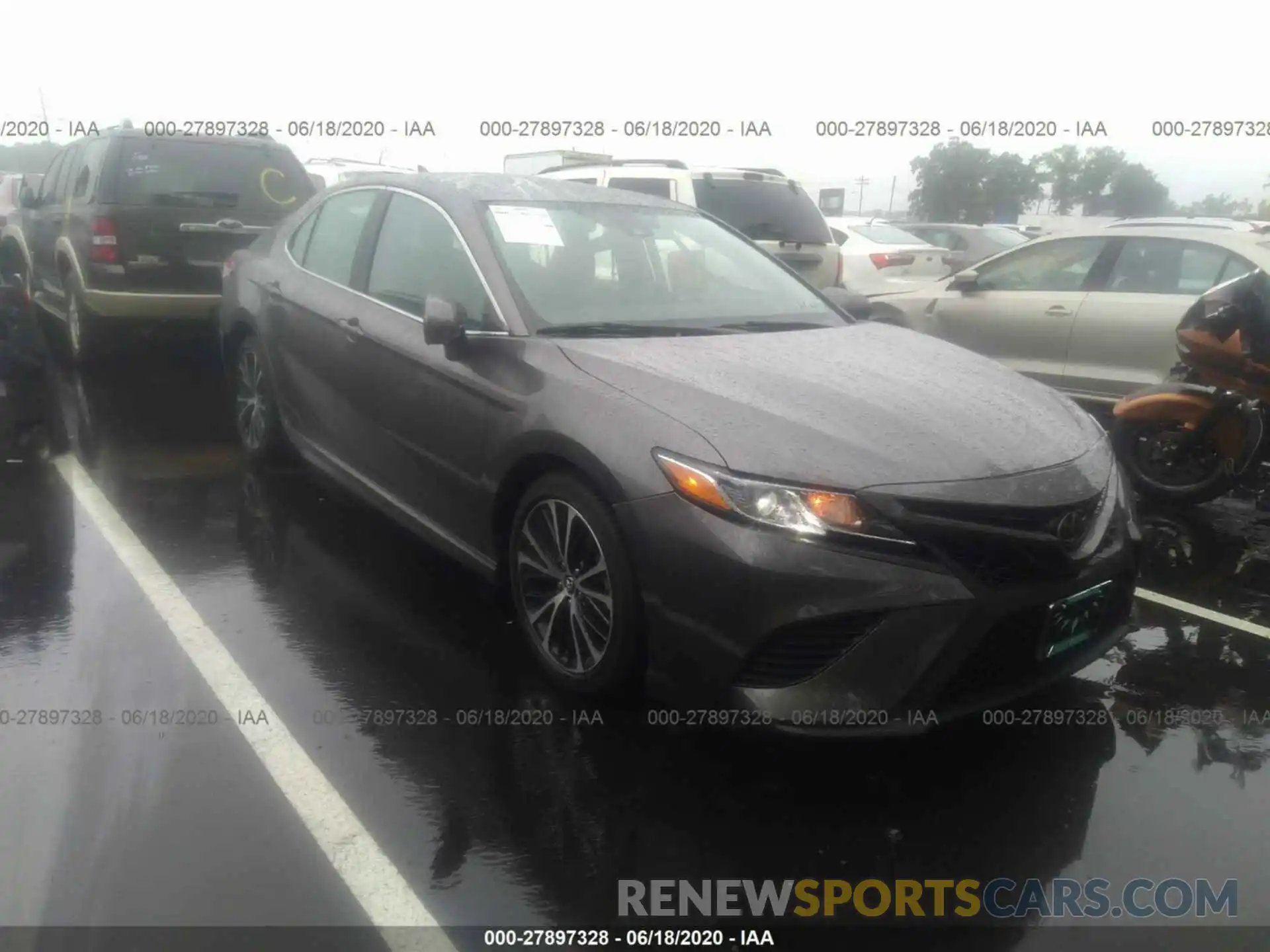 1 Photograph of a damaged car 4T1B11HK7KU187889 TOYOTA CAMRY 2019