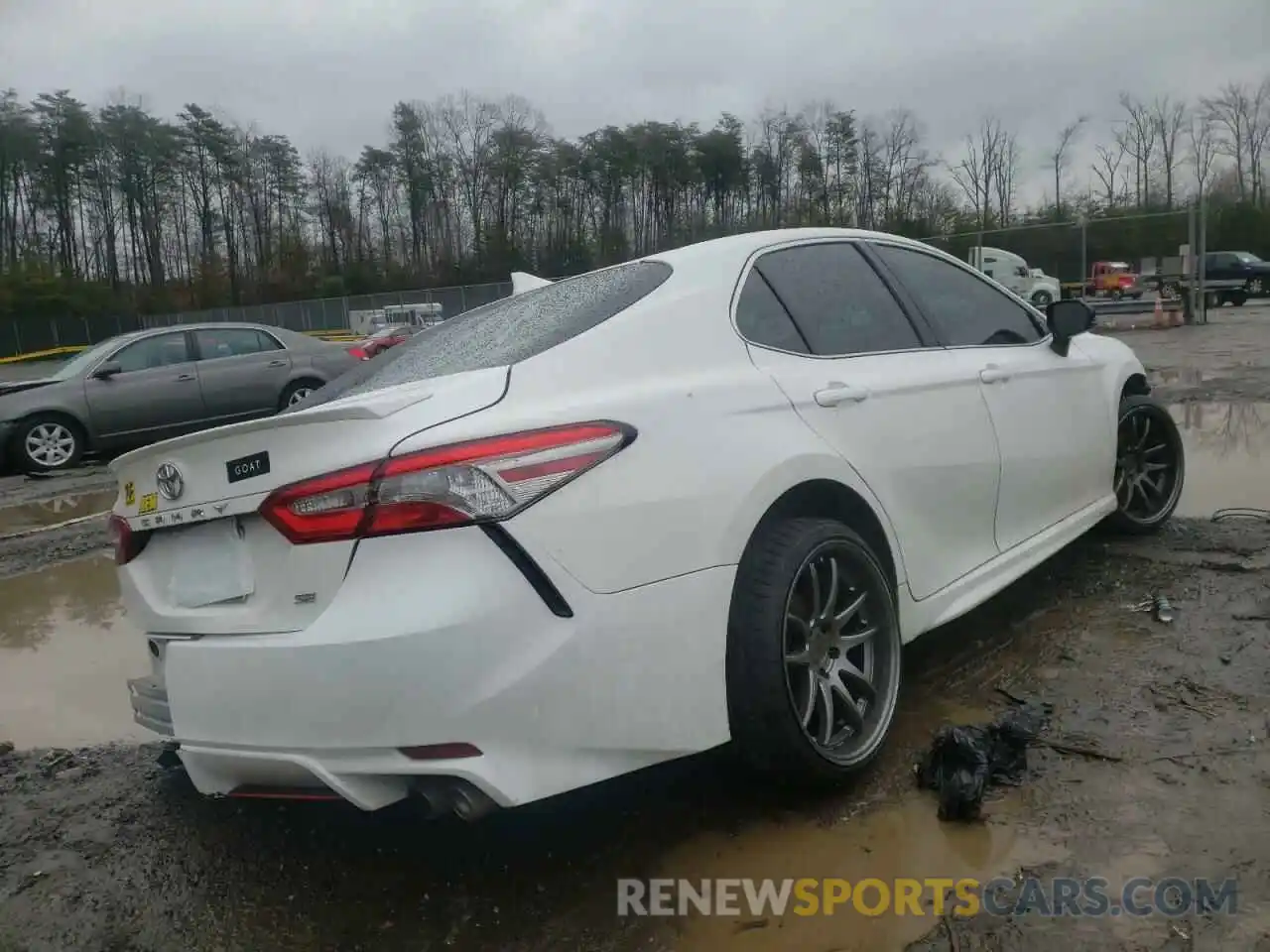 4 Photograph of a damaged car 4T1B11HK7KU192008 TOYOTA CAMRY 2019