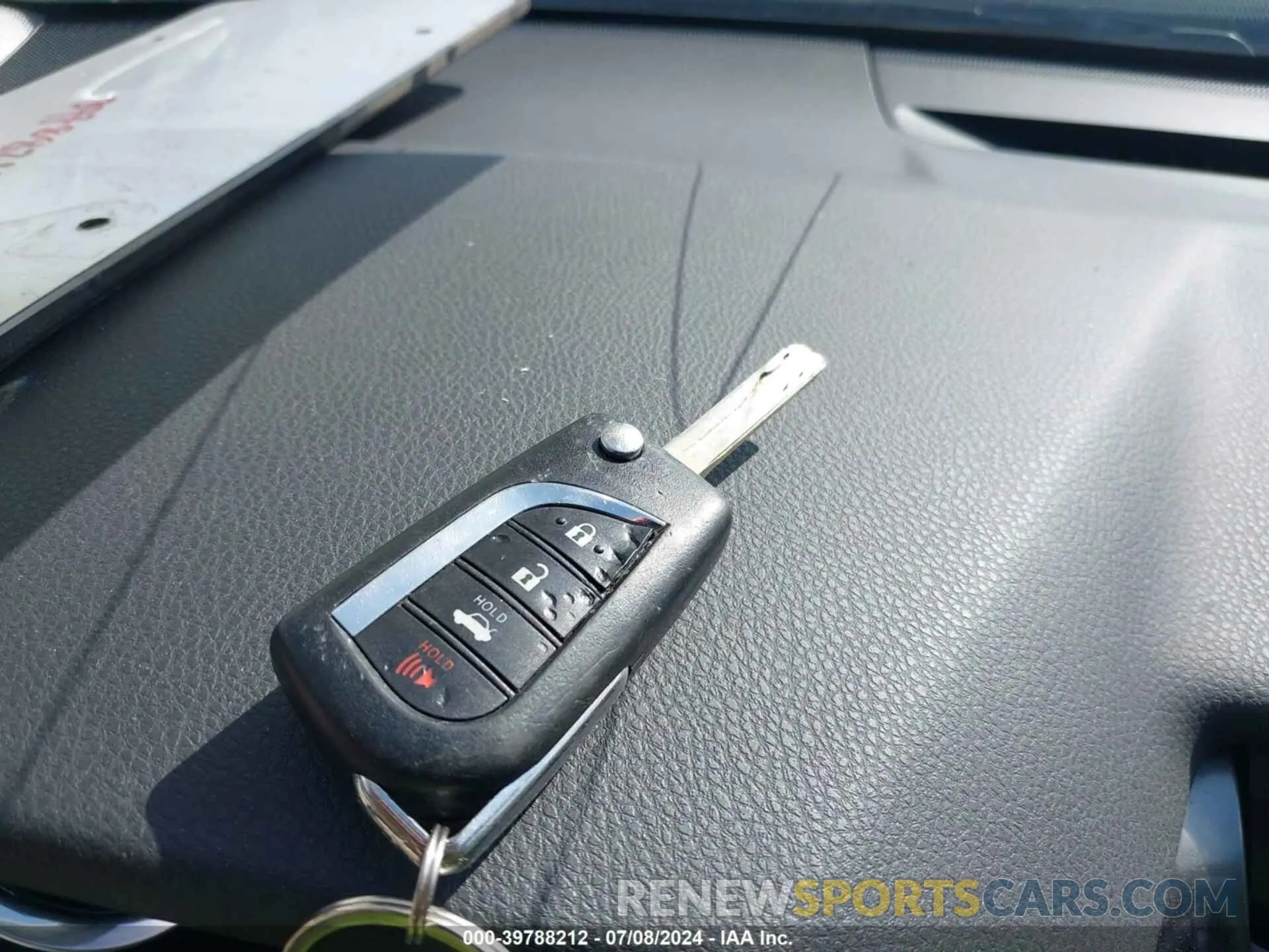 11 Photograph of a damaged car 4T1B11HK7KU195278 TOYOTA CAMRY 2019