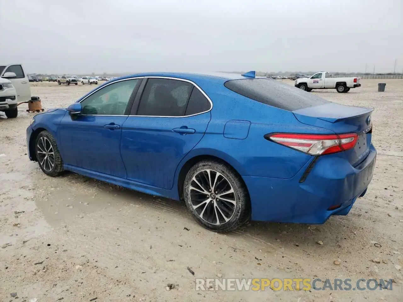 2 Photograph of a damaged car 4T1B11HK7KU200205 TOYOTA CAMRY 2019