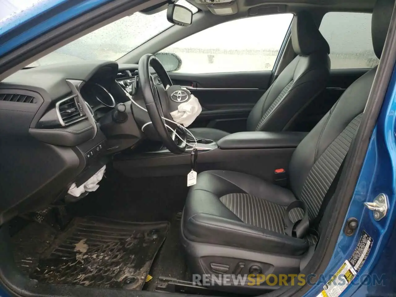 7 Photograph of a damaged car 4T1B11HK7KU200205 TOYOTA CAMRY 2019