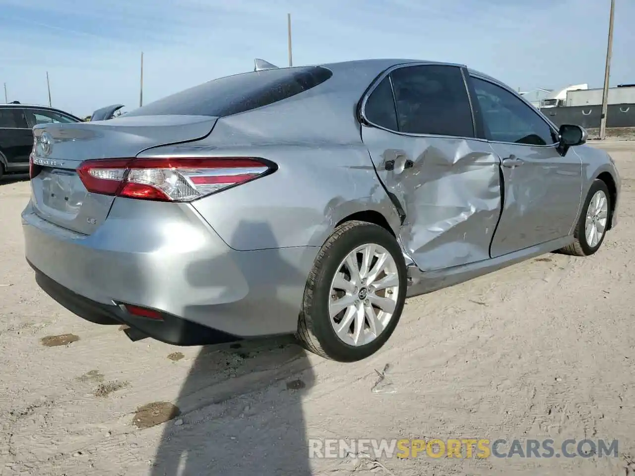 3 Photograph of a damaged car 4T1B11HK7KU200253 TOYOTA CAMRY 2019