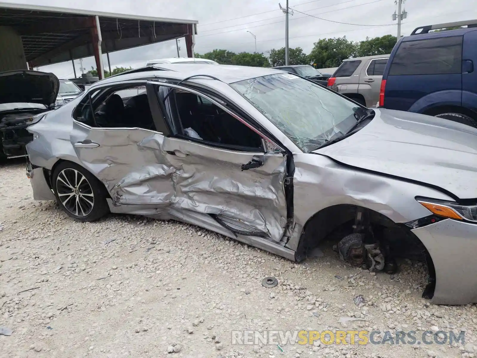 9 Photograph of a damaged car 4T1B11HK7KU200687 TOYOTA CAMRY 2019