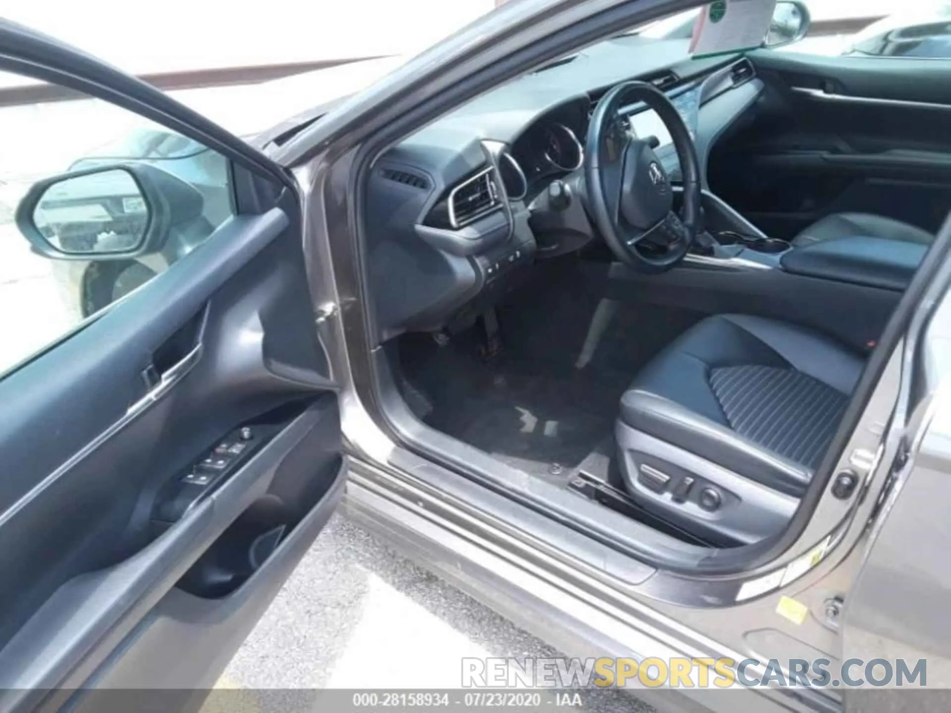 2 Photograph of a damaged car 4T1B11HK7KU206568 TOYOTA CAMRY 2019
