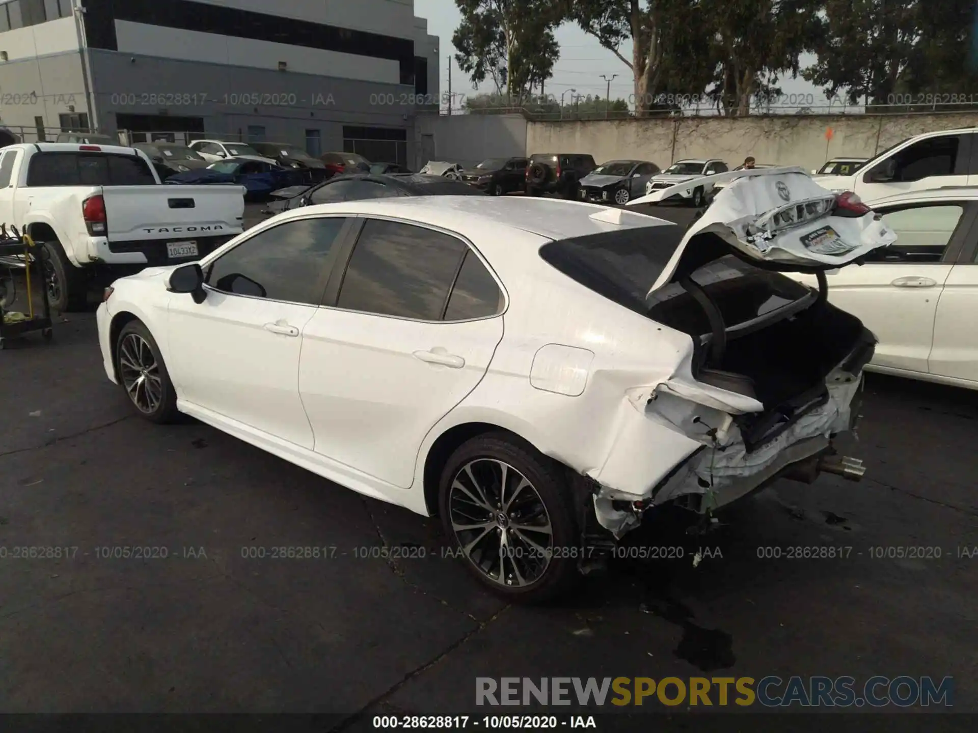 3 Photograph of a damaged car 4T1B11HK7KU208935 TOYOTA CAMRY 2019