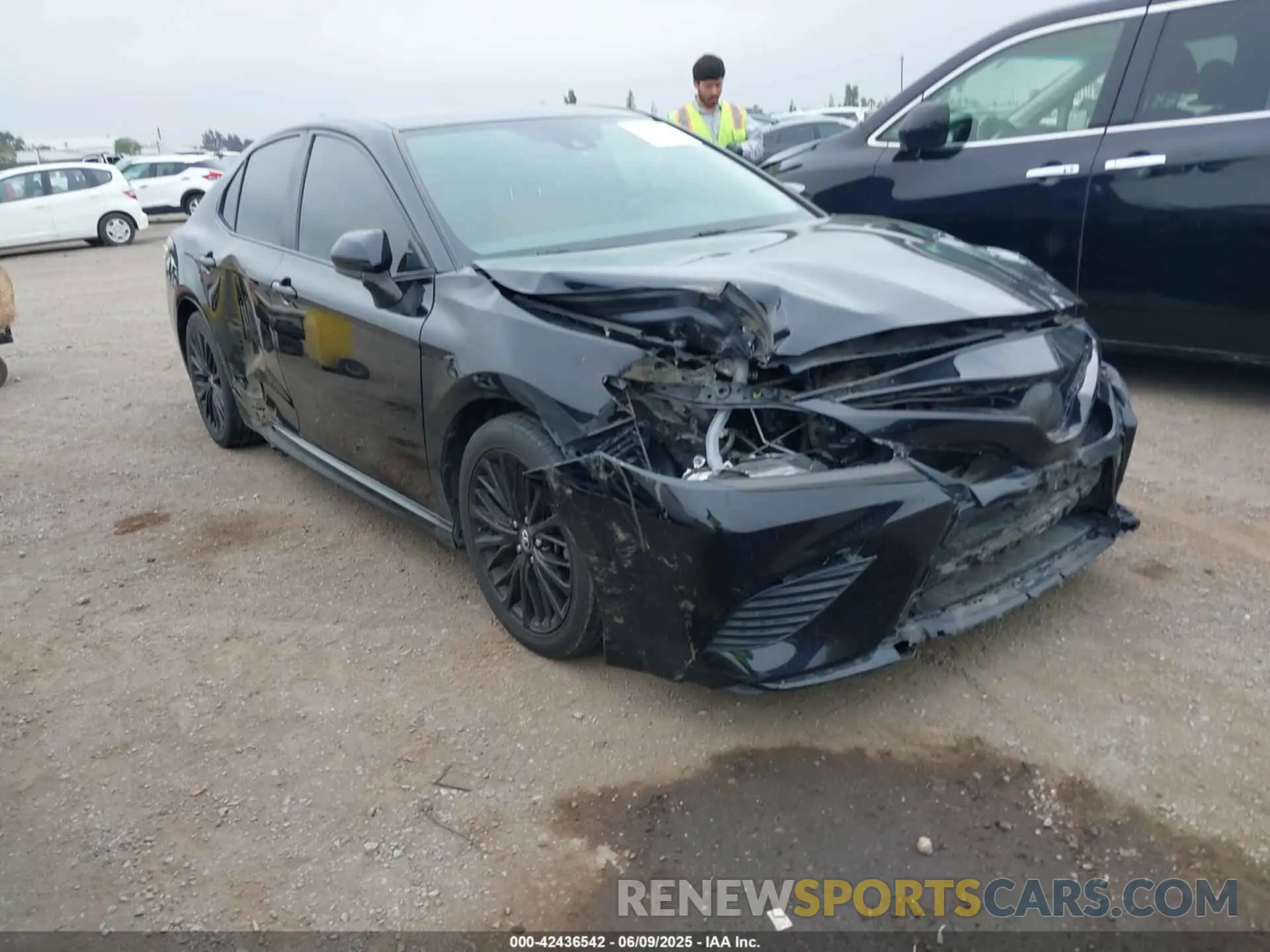 1 Photograph of a damaged car 4T1B11HK7KU210863 TOYOTA CAMRY 2019