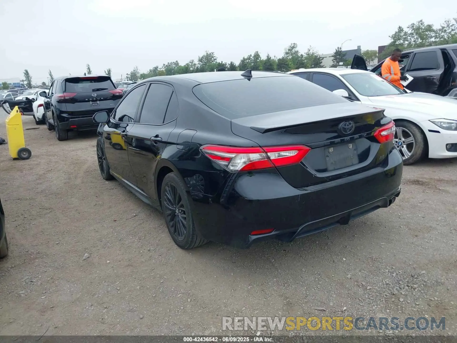 3 Photograph of a damaged car 4T1B11HK7KU210863 TOYOTA CAMRY 2019