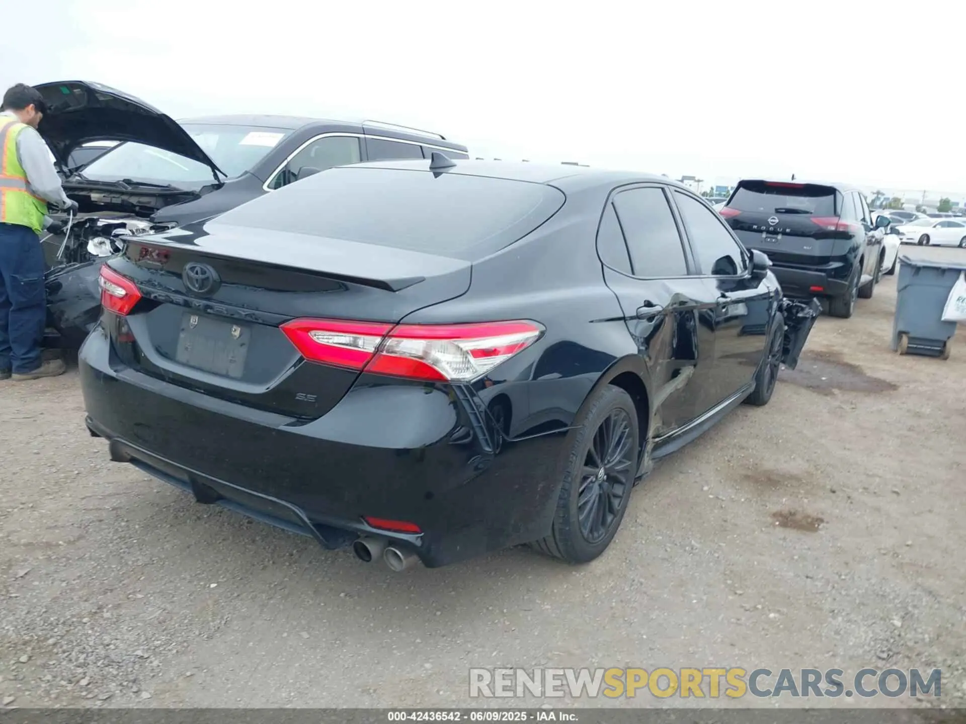 4 Photograph of a damaged car 4T1B11HK7KU210863 TOYOTA CAMRY 2019