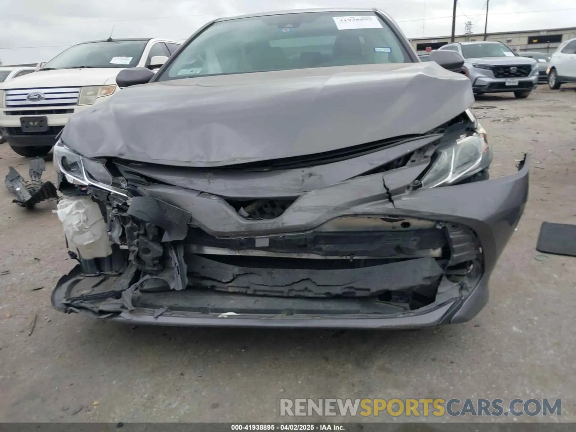 6 Photograph of a damaged car 4T1B11HK7KU212239 TOYOTA CAMRY 2019