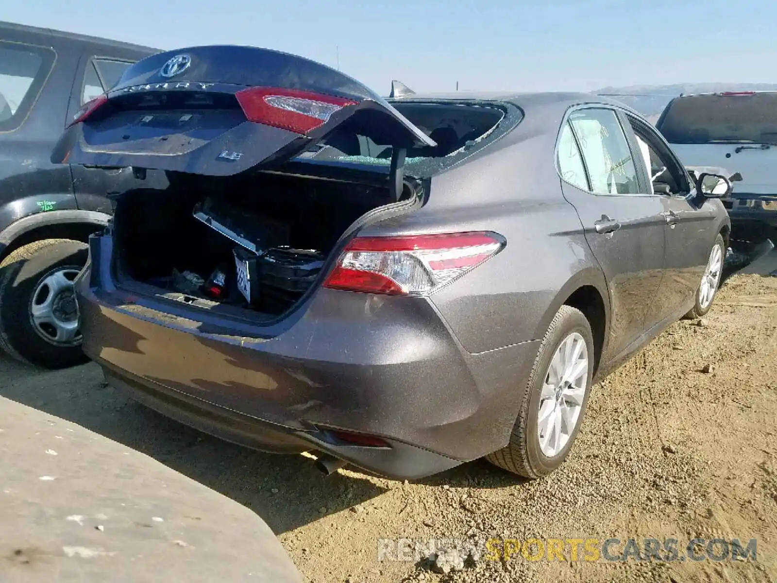 4 Photograph of a damaged car 4T1B11HK7KU212774 TOYOTA CAMRY 2019