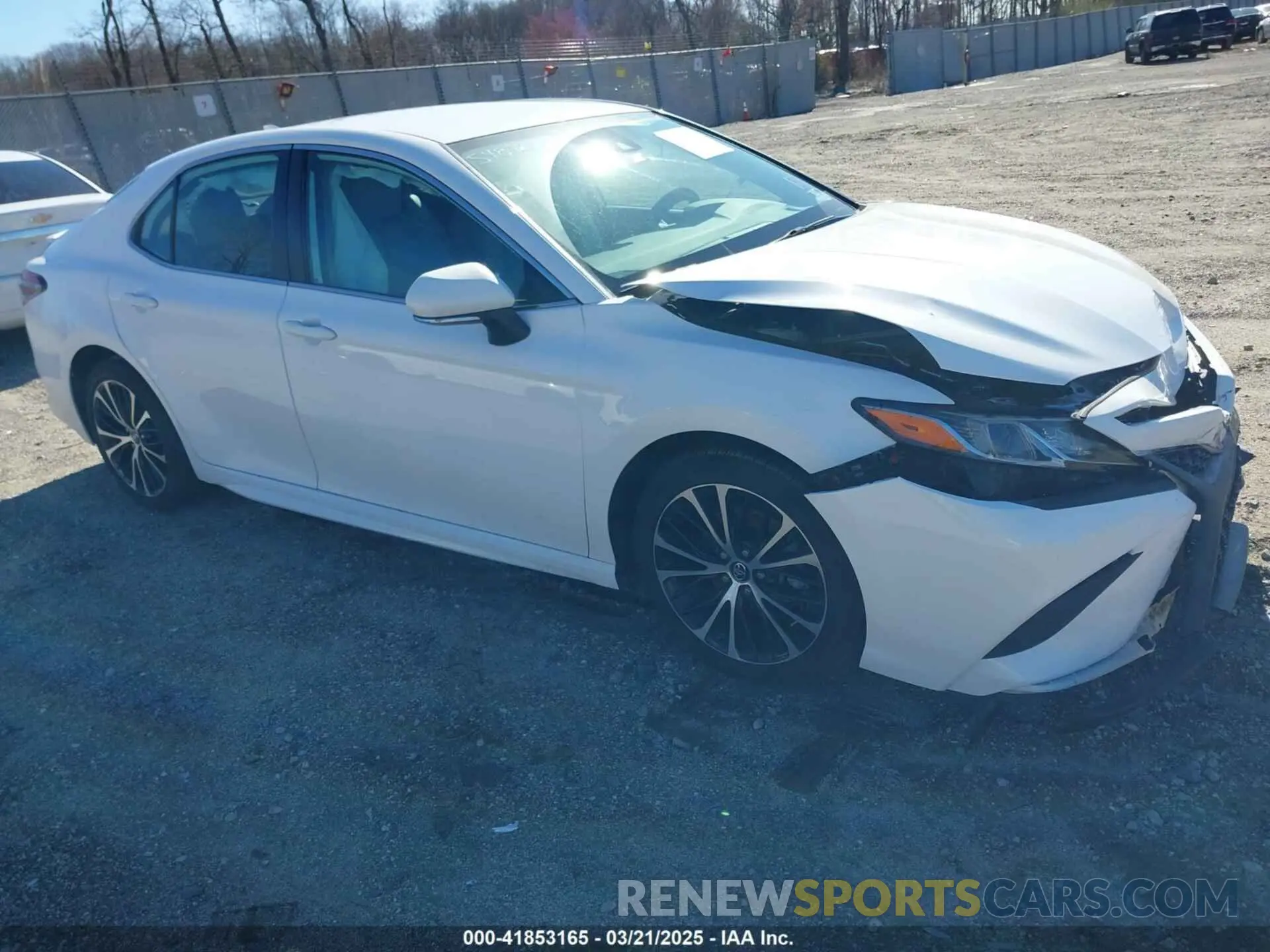 1 Photograph of a damaged car 4T1B11HK7KU212841 TOYOTA CAMRY 2019