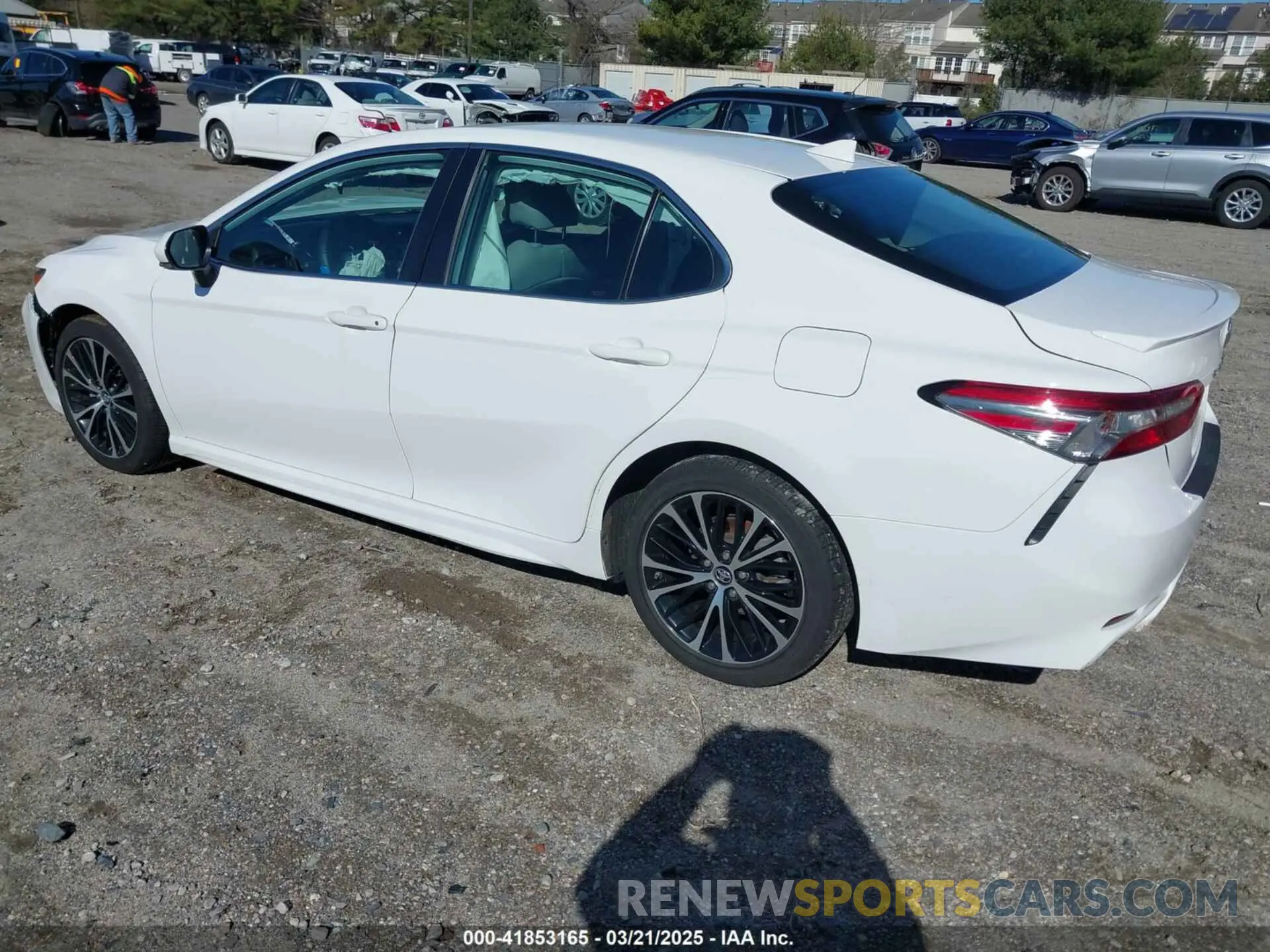 3 Photograph of a damaged car 4T1B11HK7KU212841 TOYOTA CAMRY 2019
