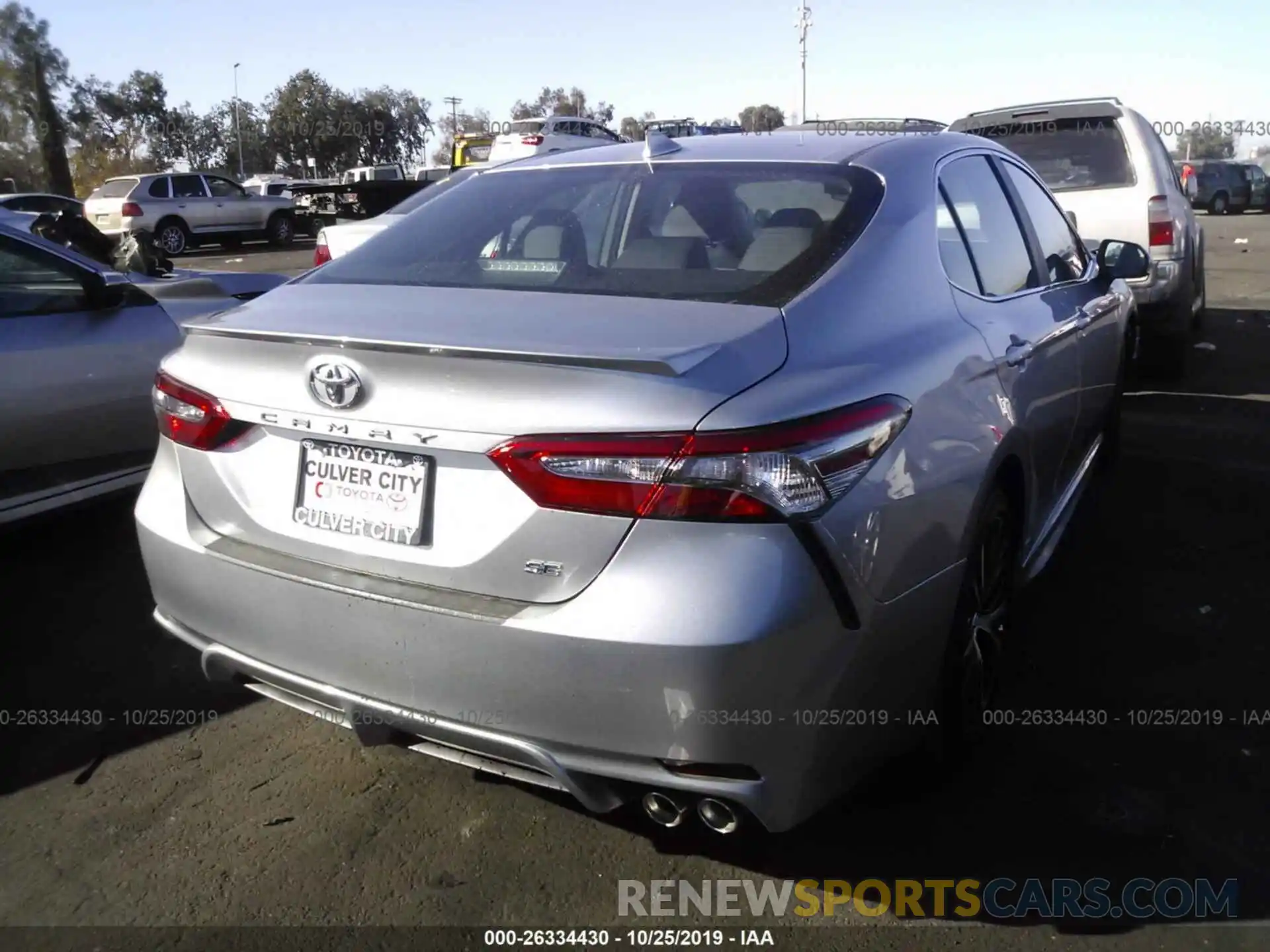 4 Photograph of a damaged car 4T1B11HK7KU213844 TOYOTA CAMRY 2019