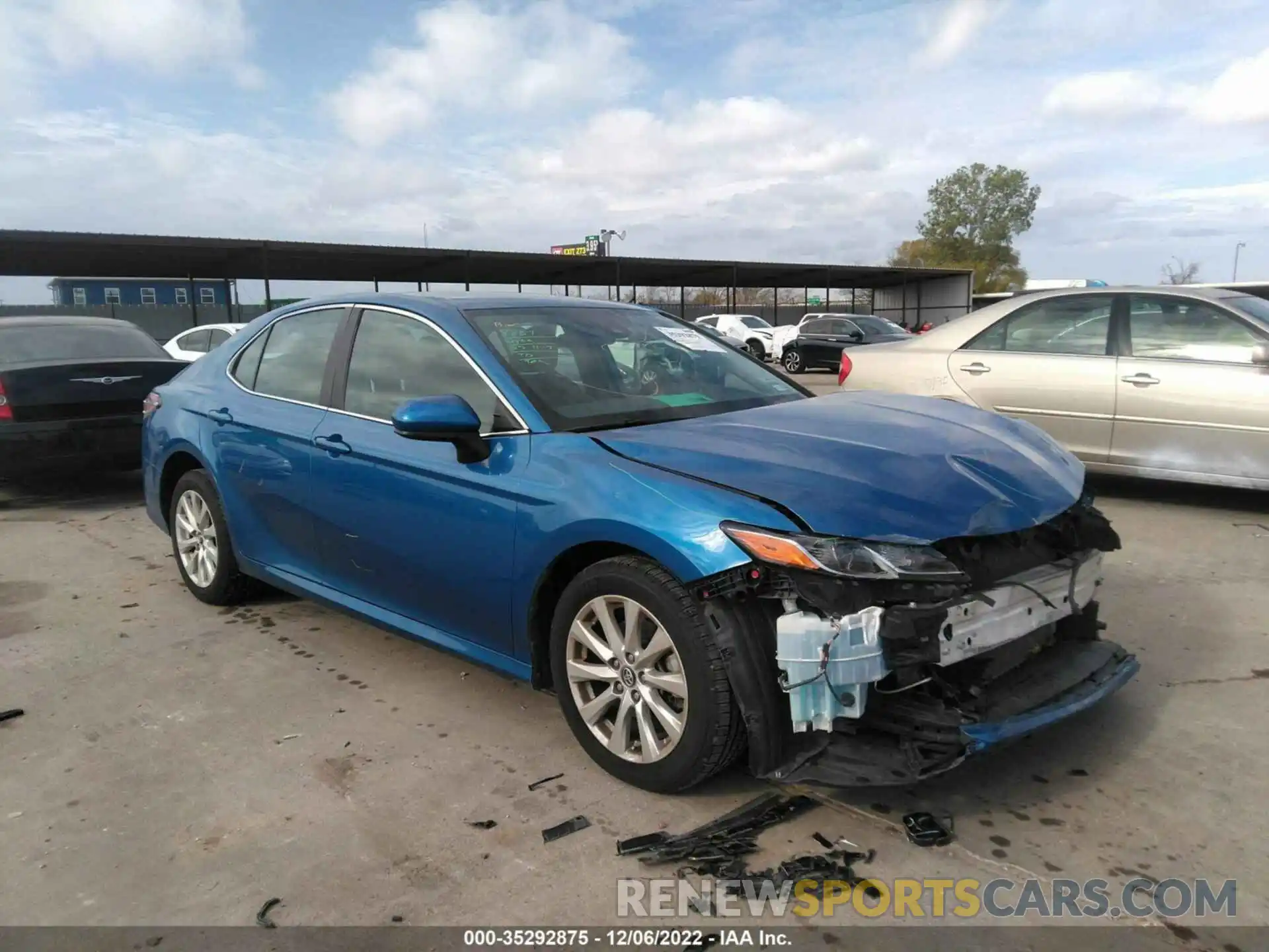 1 Photograph of a damaged car 4T1B11HK7KU221037 TOYOTA CAMRY 2019