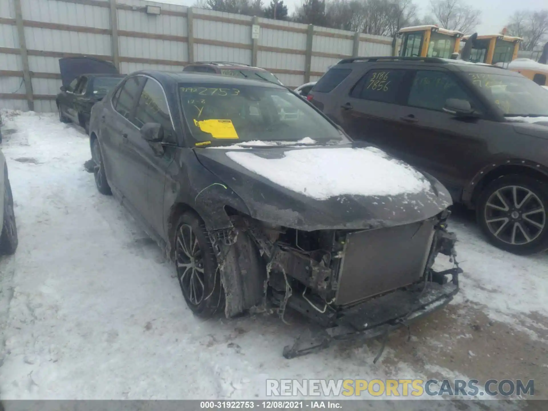 1 Photograph of a damaged car 4T1B11HK7KU221782 TOYOTA CAMRY 2019