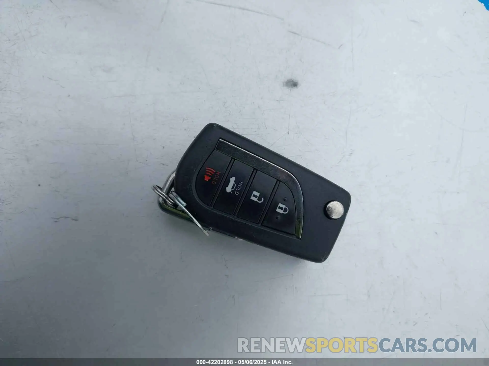 11 Photograph of a damaged car 4T1B11HK7KU223113 TOYOTA CAMRY 2019