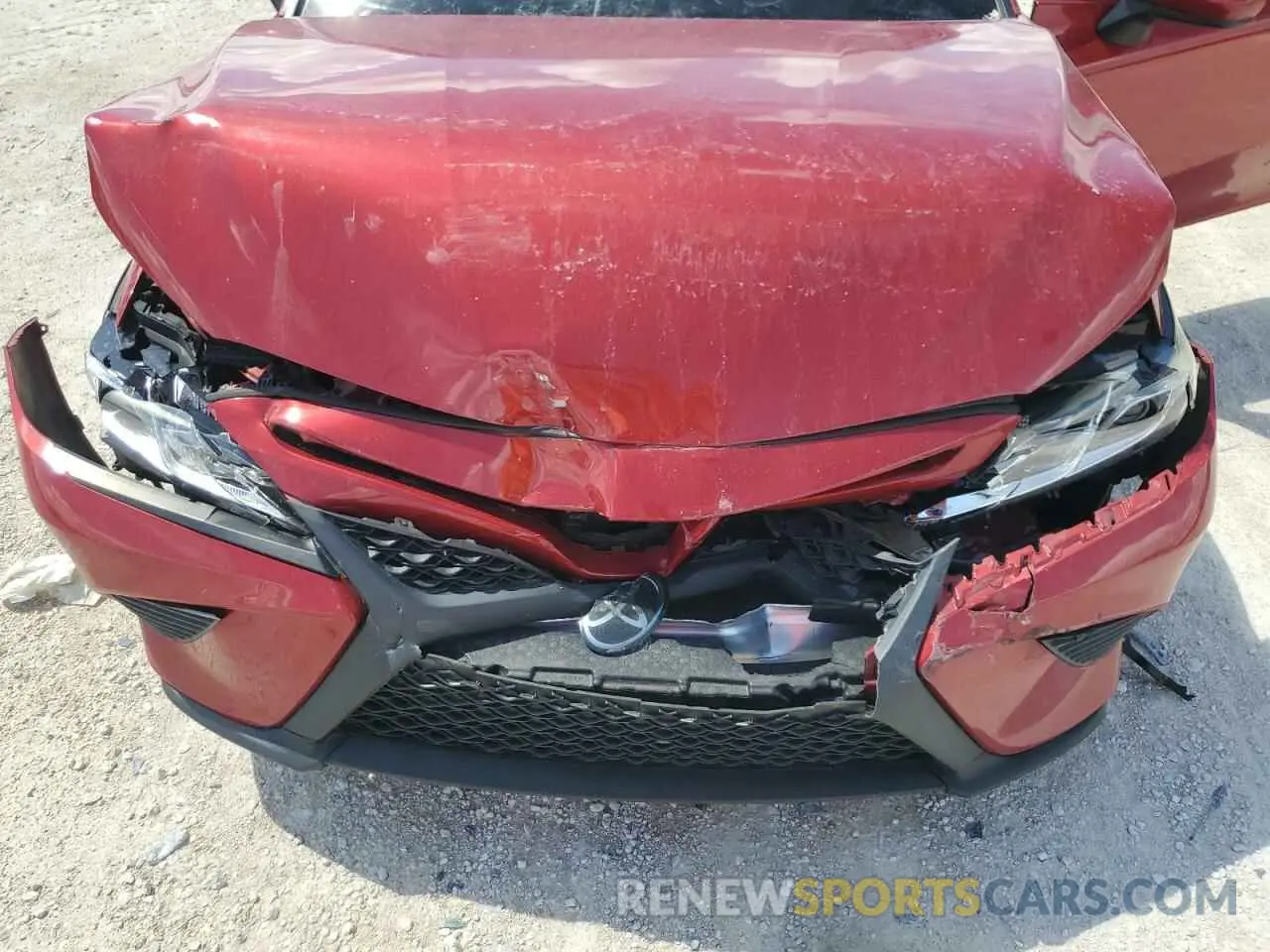 11 Photograph of a damaged car 4T1B11HK7KU228618 TOYOTA CAMRY 2019