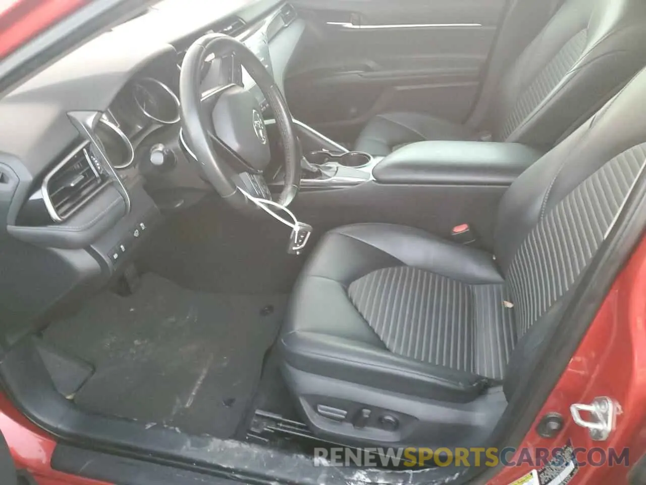 7 Photograph of a damaged car 4T1B11HK7KU228618 TOYOTA CAMRY 2019