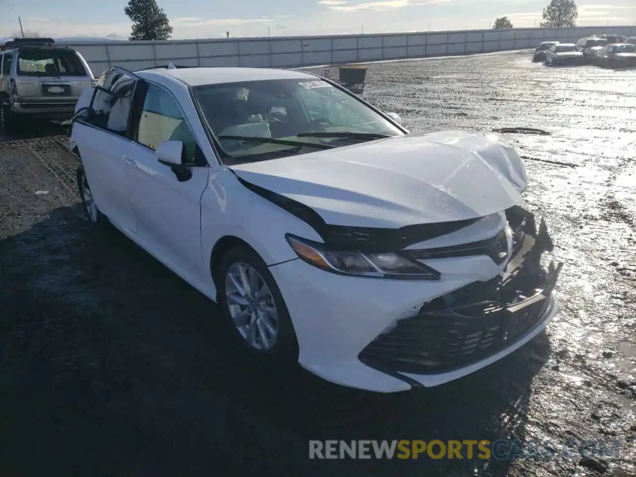 1 Photograph of a damaged car 4T1B11HK7KU231387 TOYOTA CAMRY 2019